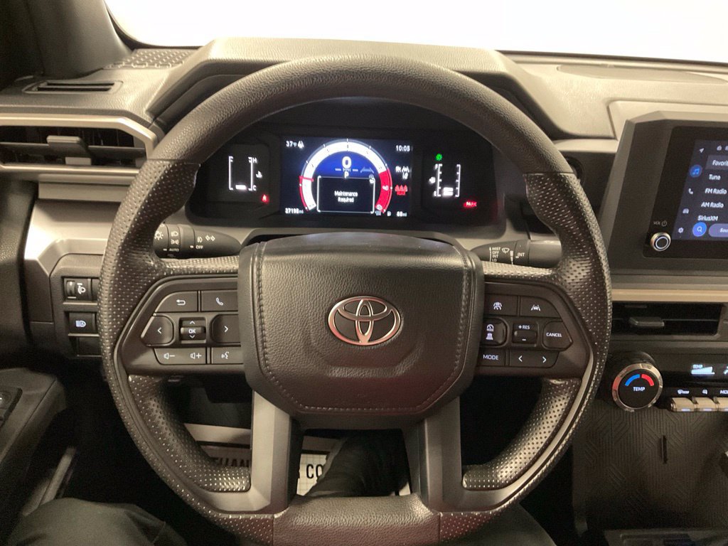 Used 2025 Toyota Tacoma SR5 AWD/4WD image 21