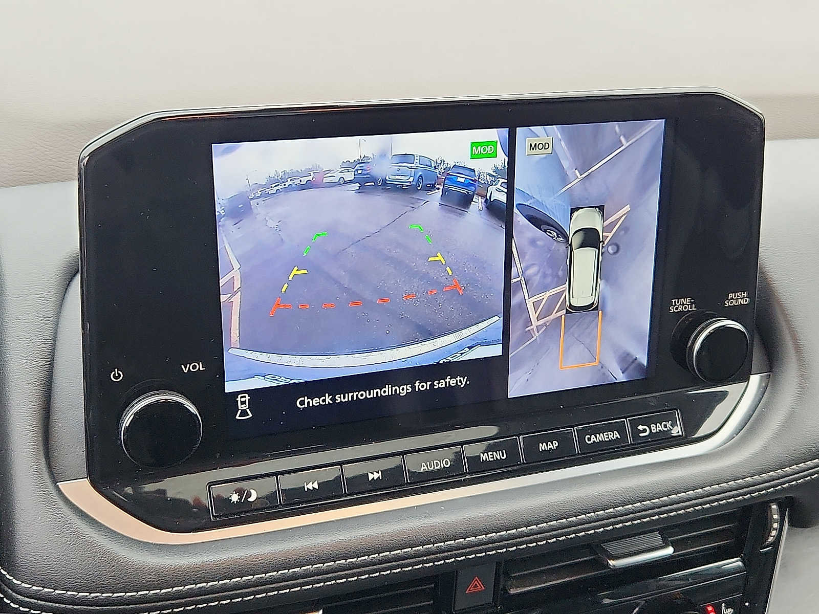 Used 2022 Nissan Rogue Platinum w/ Head-Up Display Package AWD/4WD image 17