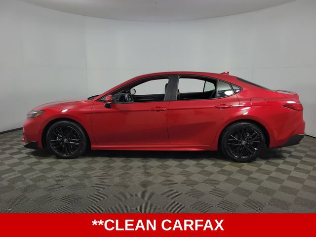 Used 2025 Toyota Camry SE image 5