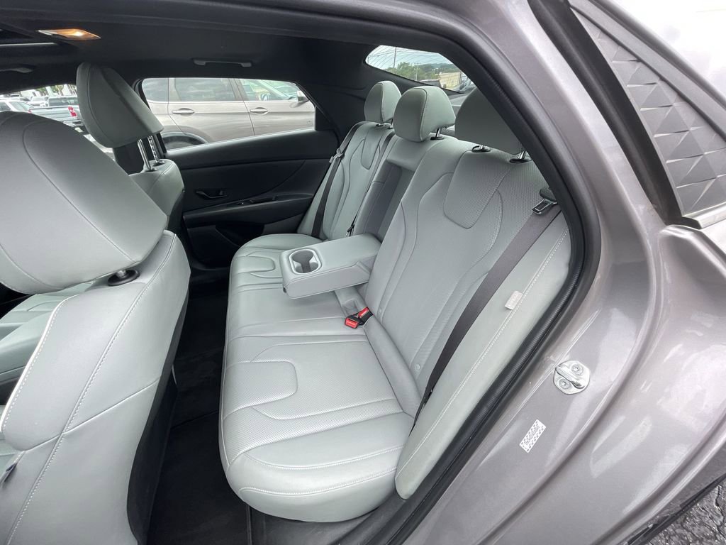 Used 2024 Hyundai Elantra Limited FWD image 25