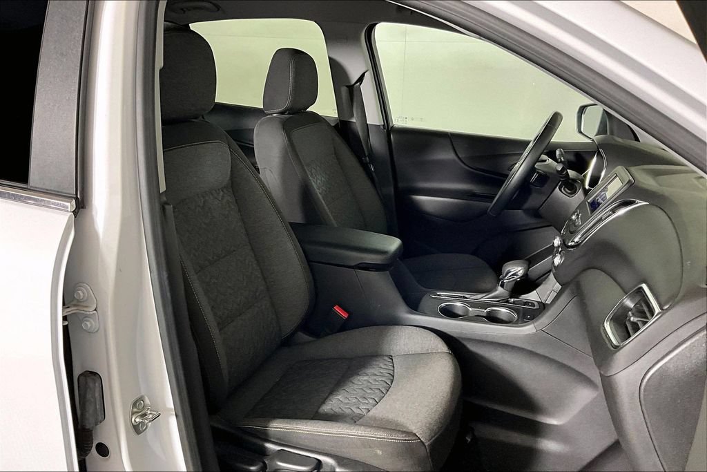 Used 2024 Chevrolet Equinox LT AWD/4WD image 6