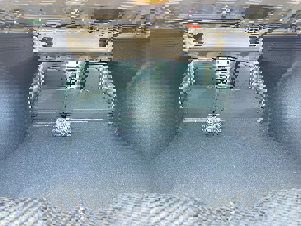 New 2025 Hyundai Elantra SEL image 38