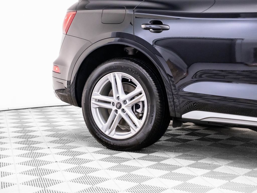 Used 2024 Audi Q5 e Premium Plus AWD/4WD image 37