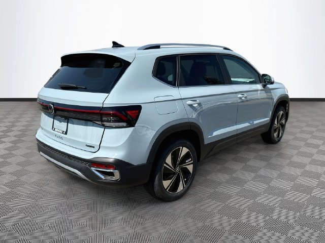 New 2026 Volkswagen Taos SE AWD/4WD image 7