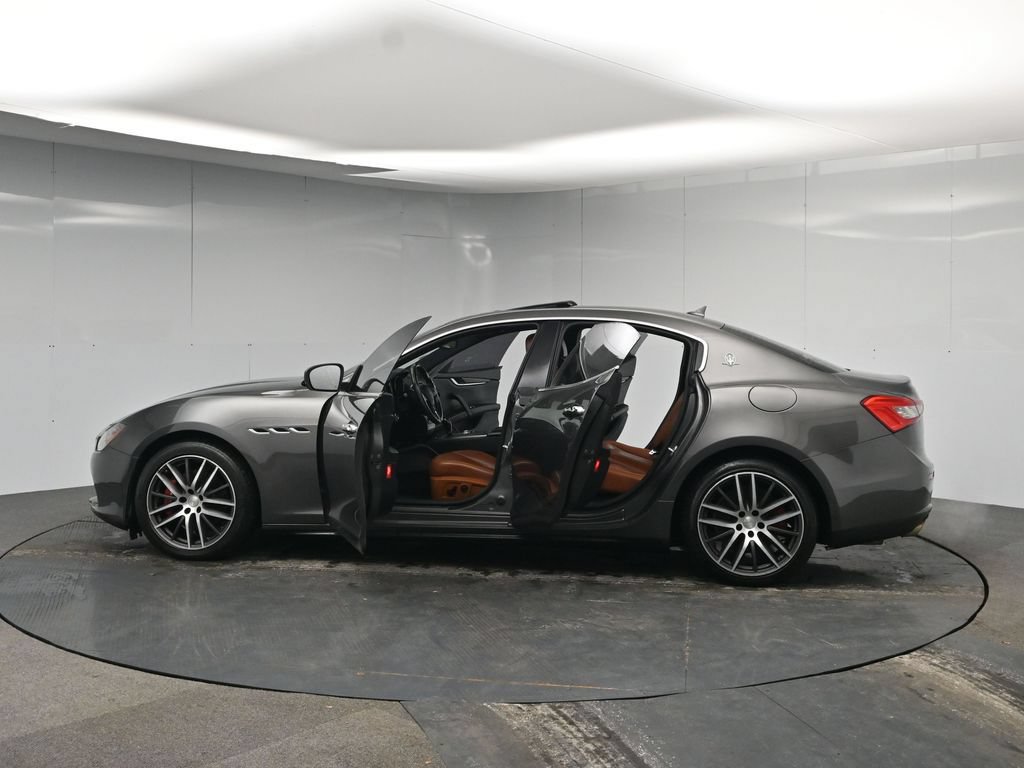 Used 2017 Maserati Ghibli RWD image 43