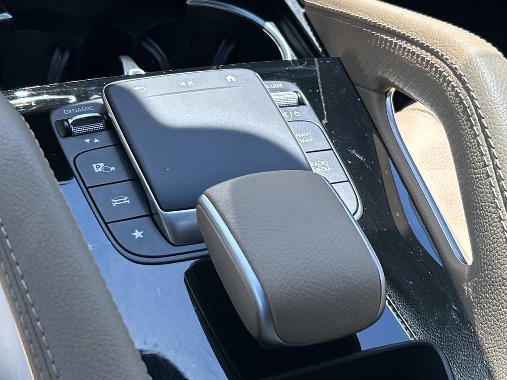Used 2024 Mercedes-Benz GLE 350 4MATIC image 35