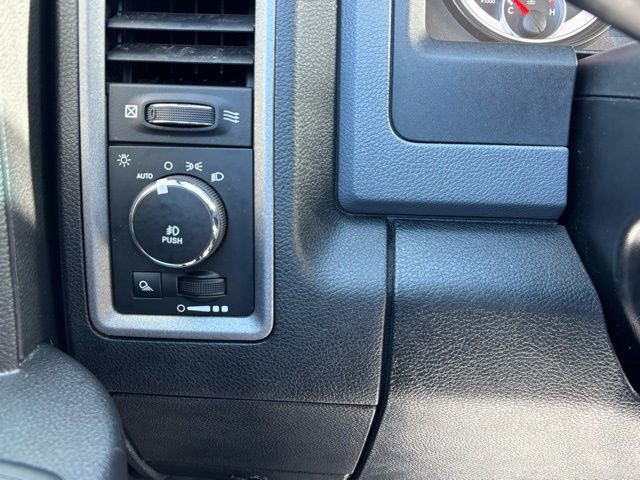 Used 2016 RAM 1500 Express image 35