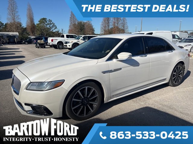 Used 2017 Lincoln Continental Reserve image 1