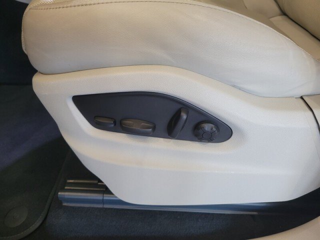 Used 2022 Porsche Cayenne GTS image 24