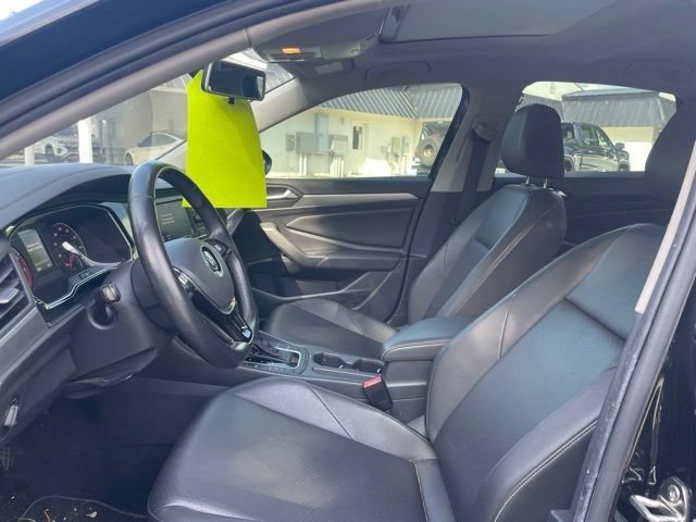 Used 2019 Volkswagen Jetta SE FWD image 6