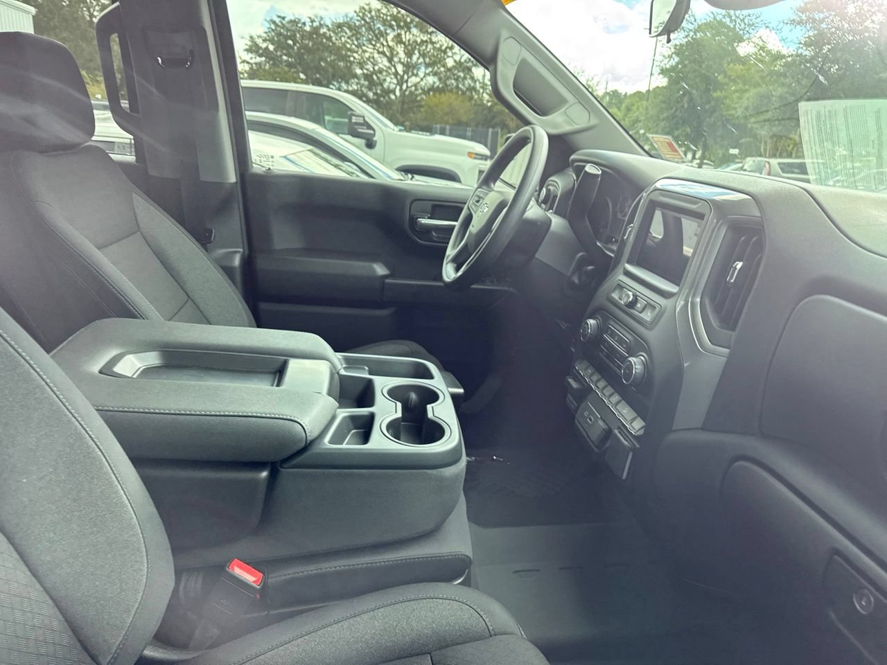 Used 2026 Chevrolet Silverado 1500 Custom Trail Boss AWD/4WD image 6