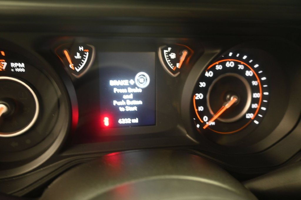 Used 2024 Jeep Wrangler Unlimited Sport AWD/4WD image 11