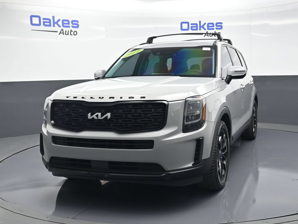 Certified 2022 Kia Telluride EX w/ EX Premium Package AWD/4WD image 4
