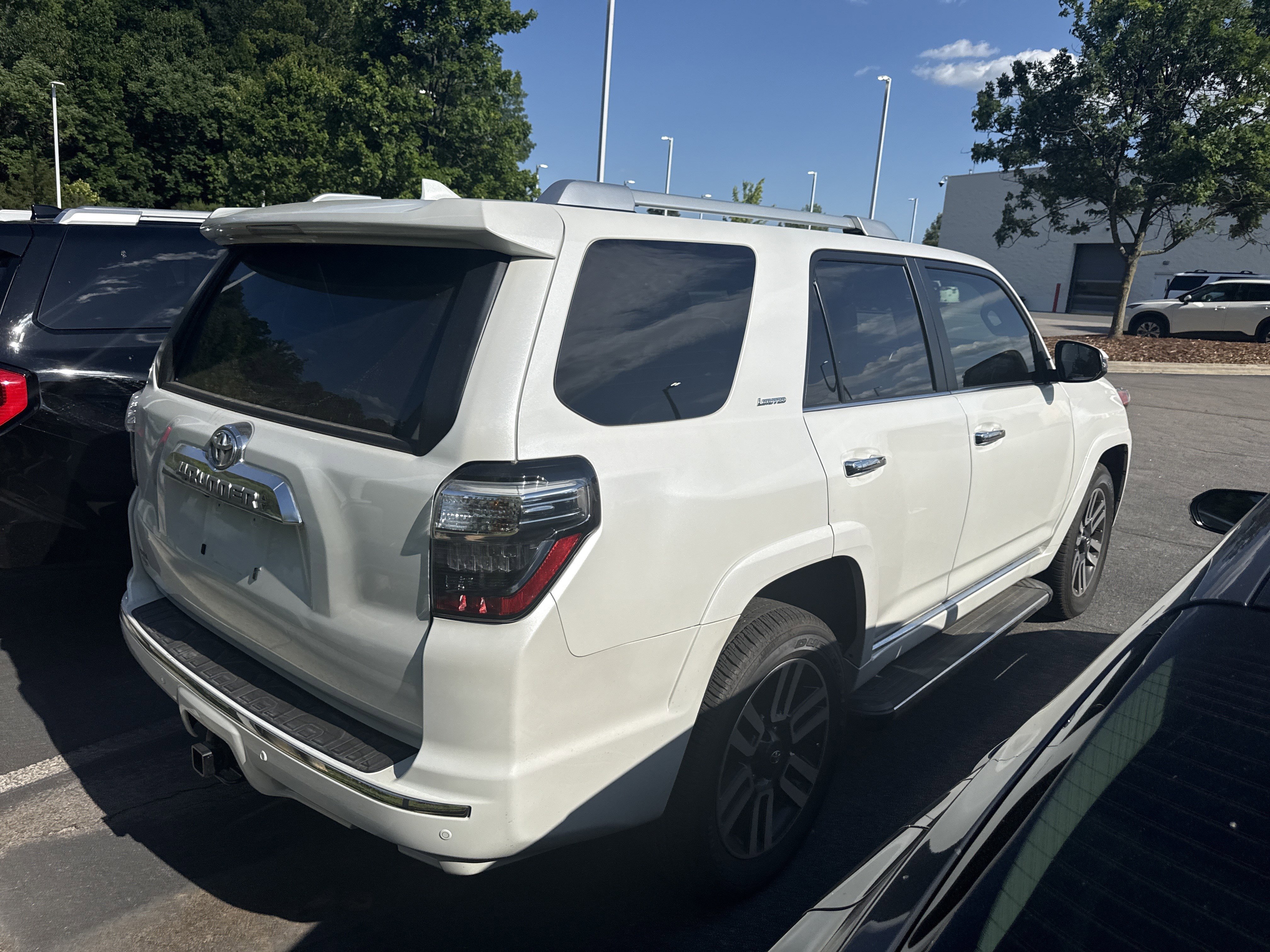 Used 2024 Toyota 4Runner Limited AWD/4WD image 6