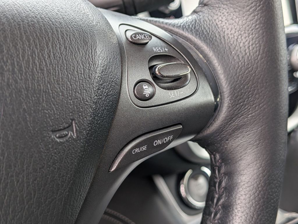 Used 2024 Nissan Murano SL image 17