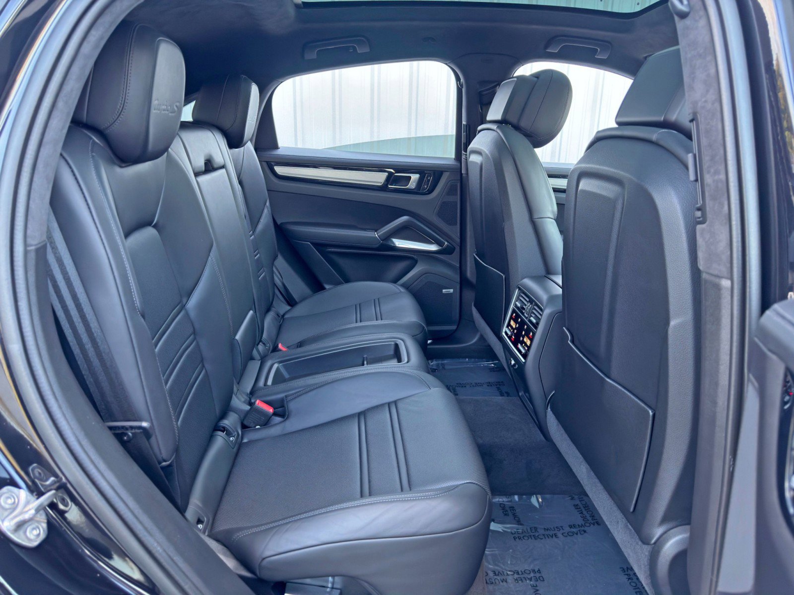 Used 2021 Porsche Cayenne Turbo S image 43