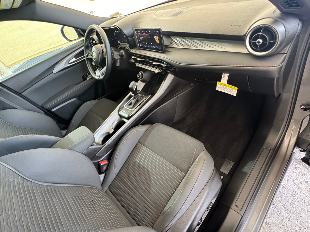 New 2025 Alfa Romeo Tonale image 14