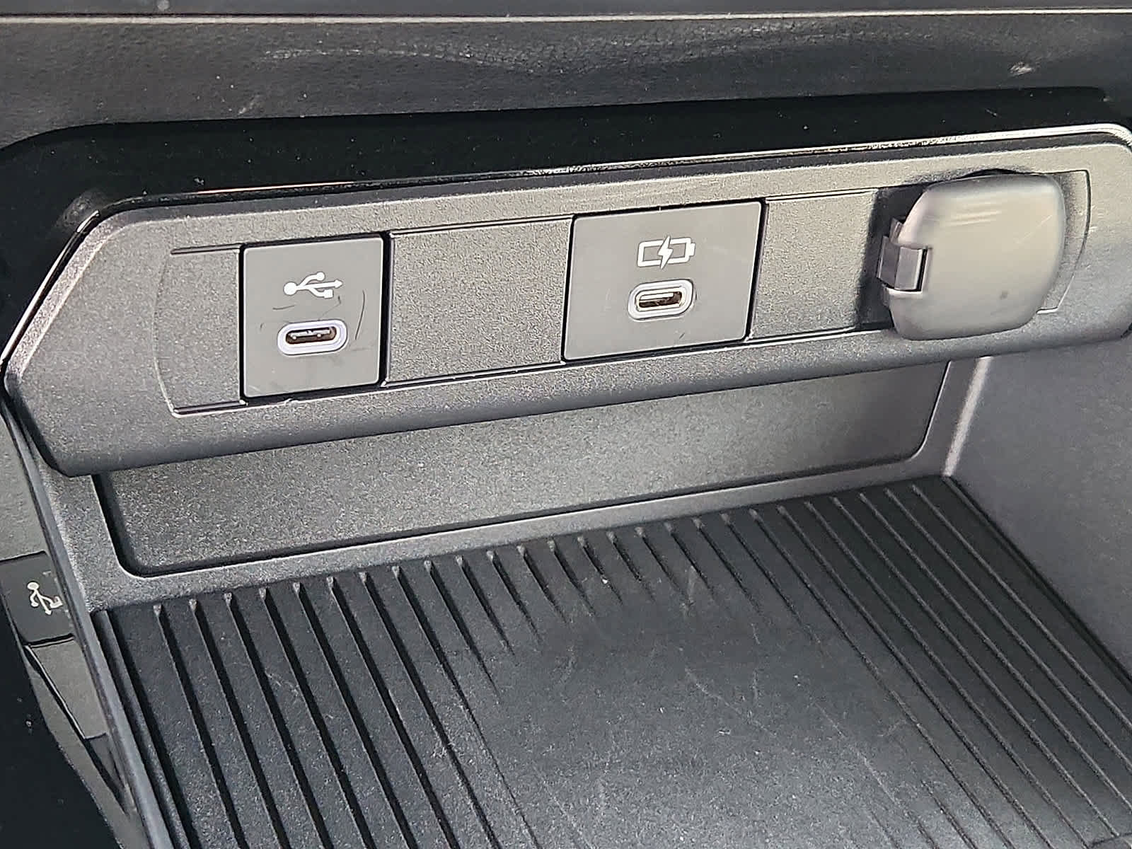 Used 2025 Toyota Prius Plug-In Hybrid w/ Limited Premium Package image 26