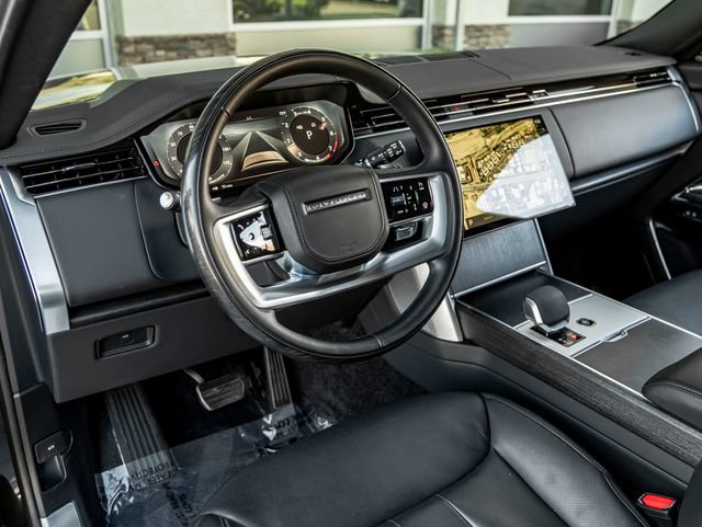 Used 2024 Land Rover Range Rover Long Wheelbase SE AWD/4WD image 17
