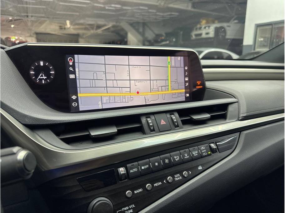 Used 2020 Lexus ES 350 F Sport w/ Accessory Package 2 FWD image 18