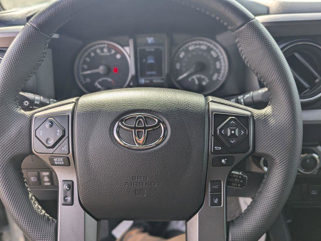 Used 2023 Toyota Tacoma TRD Off-Road w/ TRD Premium Off Road Package image 21