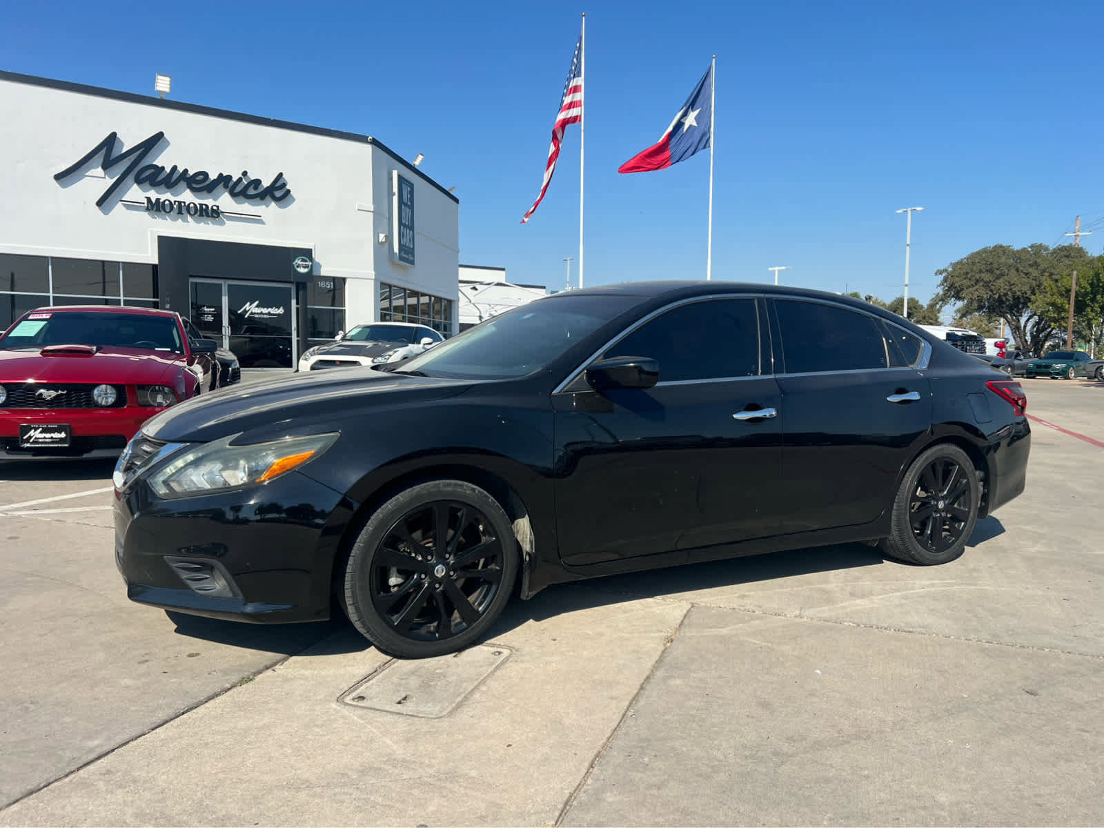 Used 2017 Nissan Altima 2.5 SR w/ Midnight Edition Package