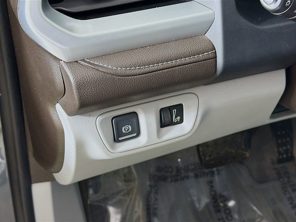 Used 2021 GMC Acadia SLE w/ Driver Convenience Package image 29