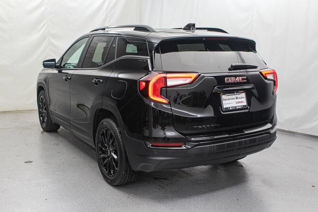 Used 2023 GMC Terrain SLE w/ Elevation Edition FWD image 6