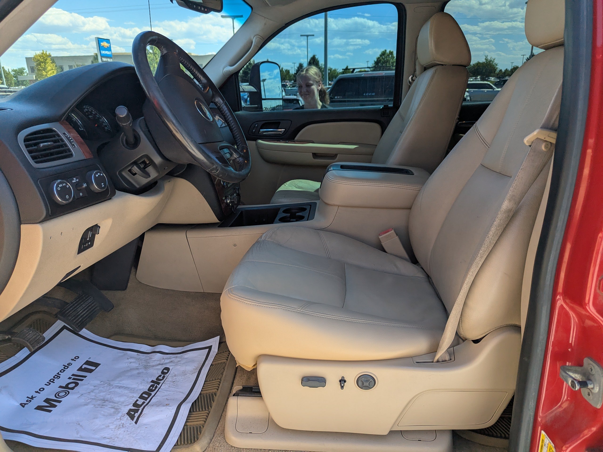 Used 2008 Chevrolet Silverado 2500 LTZ w/ Safety Package AWD/4WD image 12