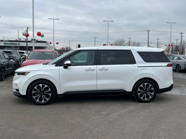 Certified 2024 Kia Carnival EX image 7
