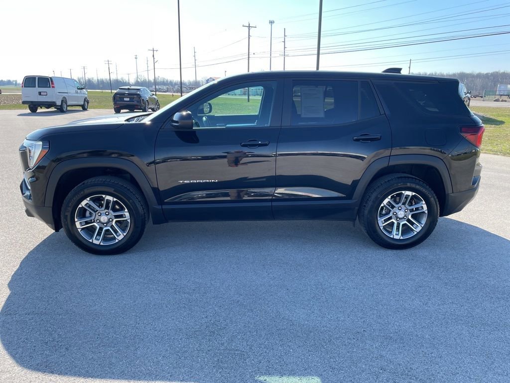 Used 2026 GMC Terrain Elevation image 4