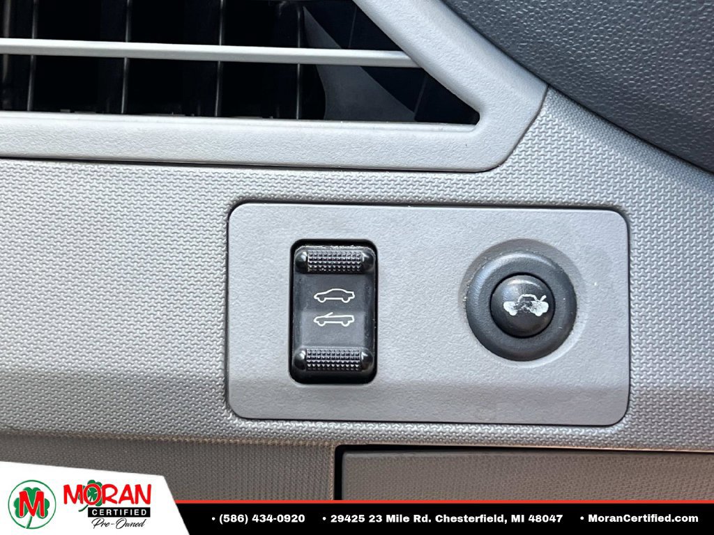 Used 2008 Chrysler Sebring Touring w/ Special Touring Group FWD image 23
