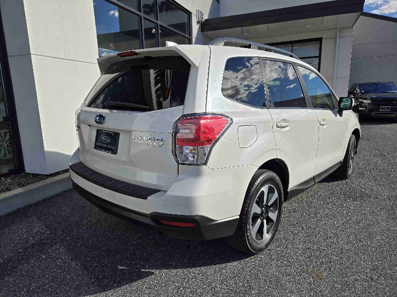 Used 2017 Subaru Forester 2.5i Premium w/ All-Weather Package image 3