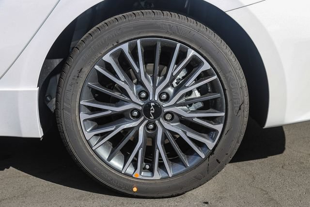 New 2024 Kia Forte GT-Line w/ GT-Line Premium Package FWD image 12