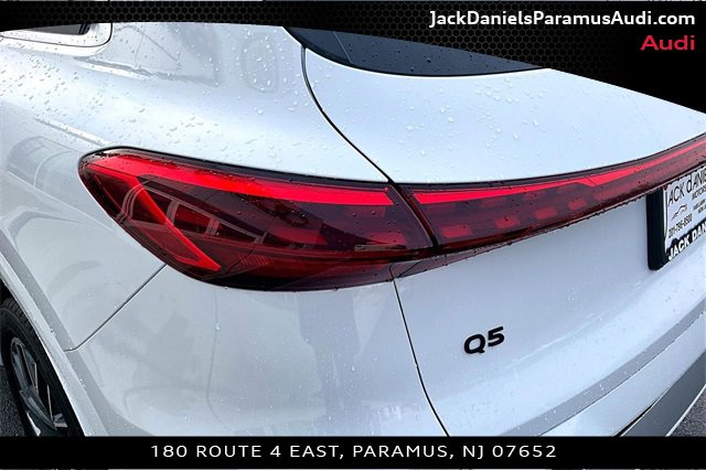 Used 2025 Audi Q5 Premium Plus w/ Premium Plus image 29