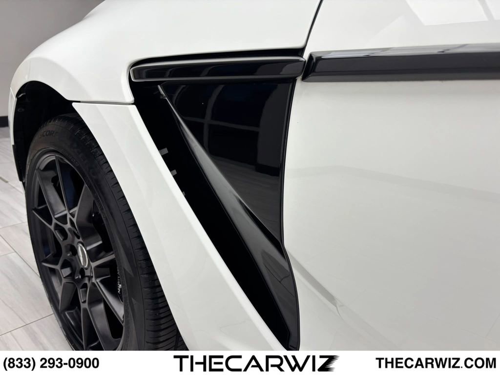 Used 2021 Aston Martin DBX AWD/4WD image 15