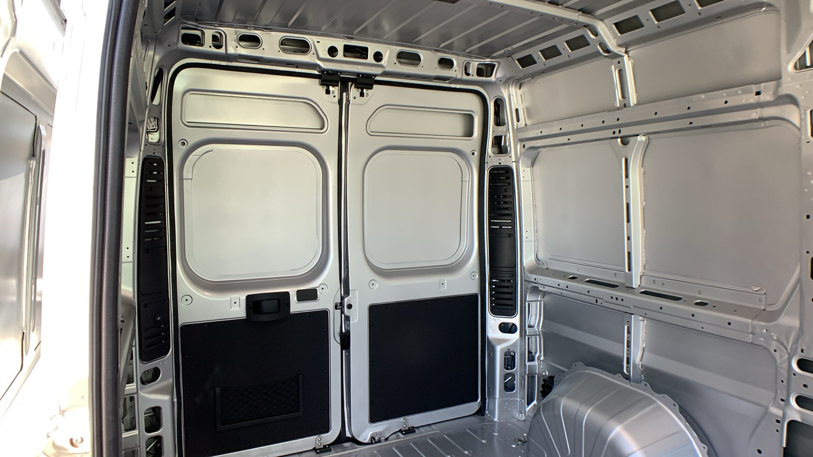 New 2026 RAM ProMaster 1500 w/ Convenience Group FWD image 26