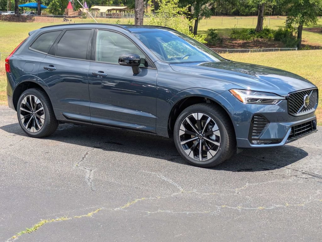 Used 2026 Volvo XC60 B5 Plus w/ Protection Package Premier AWD/4WD image 2