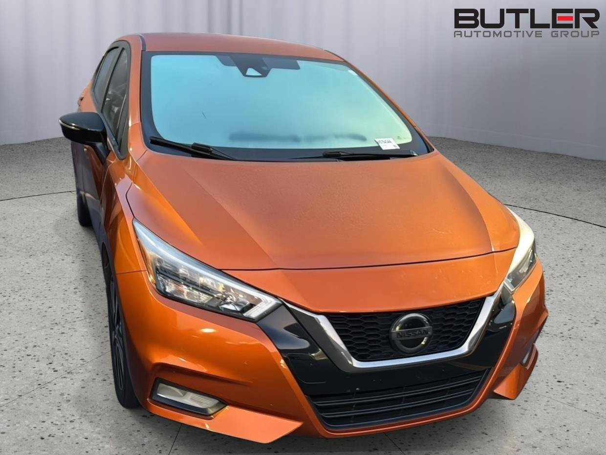 Used 2020 Nissan Versa SR w/ Convenience Package FWD image 5