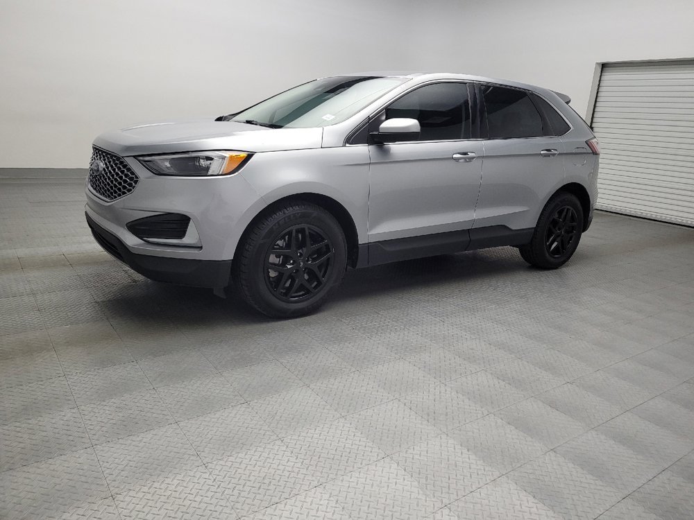 Used 2024 Ford Edge SEL image 2