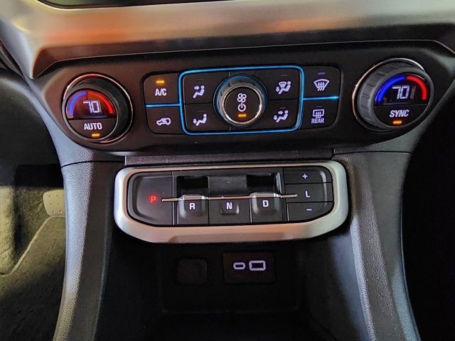 Used 2023 GMC Acadia SLE image 26