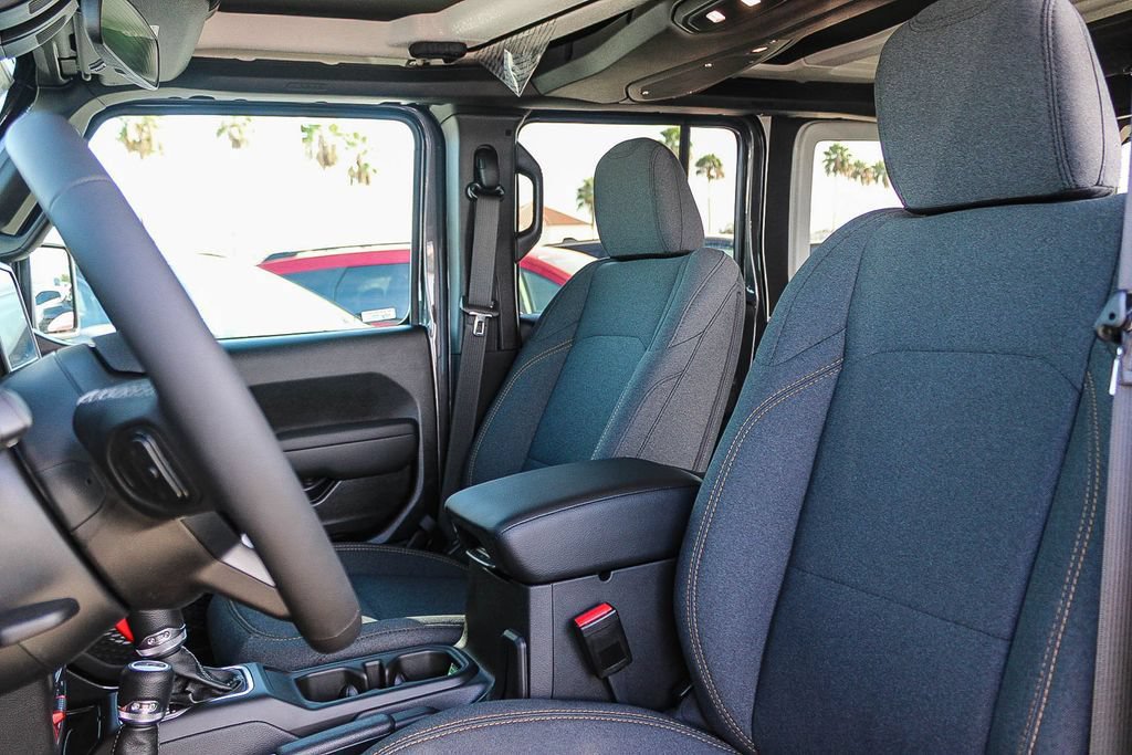 New 2026 Jeep Wrangler Unlimited Sport AWD/4WD image 18