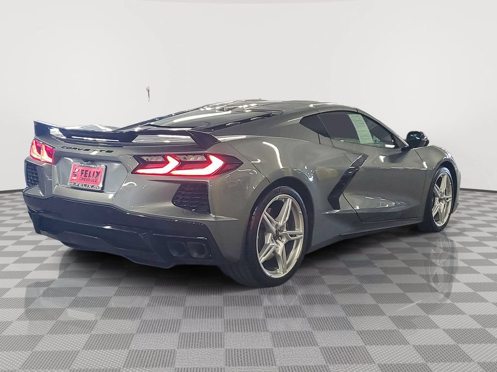 Used 2023 Chevrolet Corvette Stingray Premium Cpe w/ Z51 Performance Package RWD image 4
