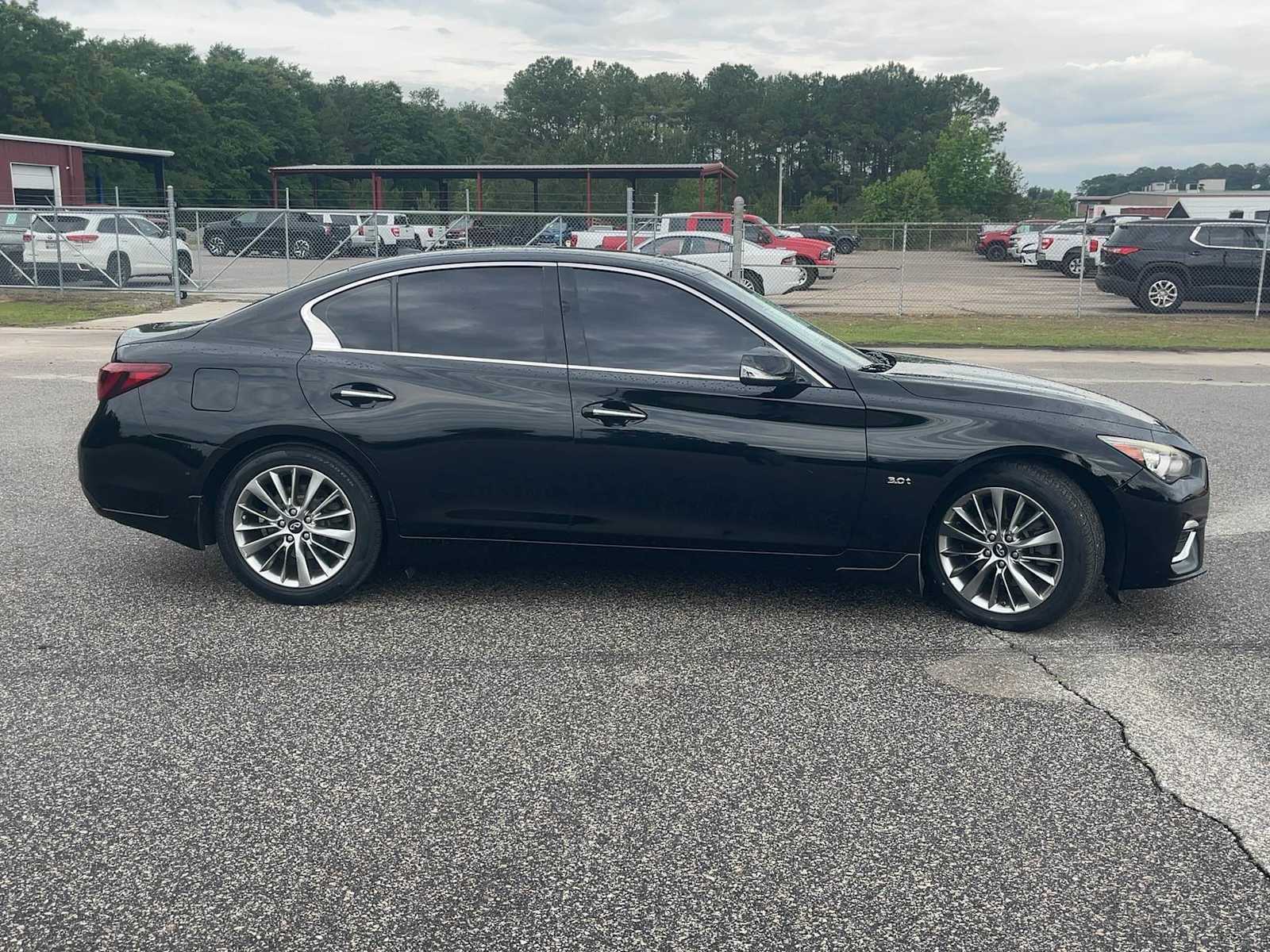 Used 2019 INFINITI Q50 Luxe w/ Cargo Package (L96) RWD image 8