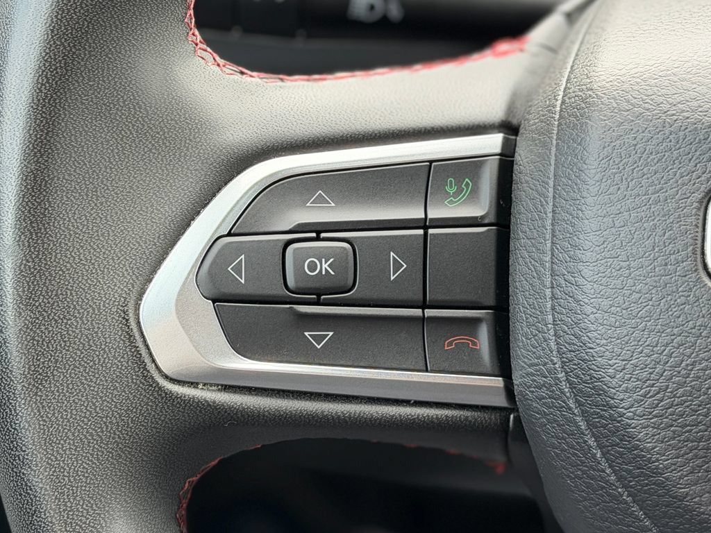 Used 2024 Jeep Compass Trailhawk AWD/4WD image 11