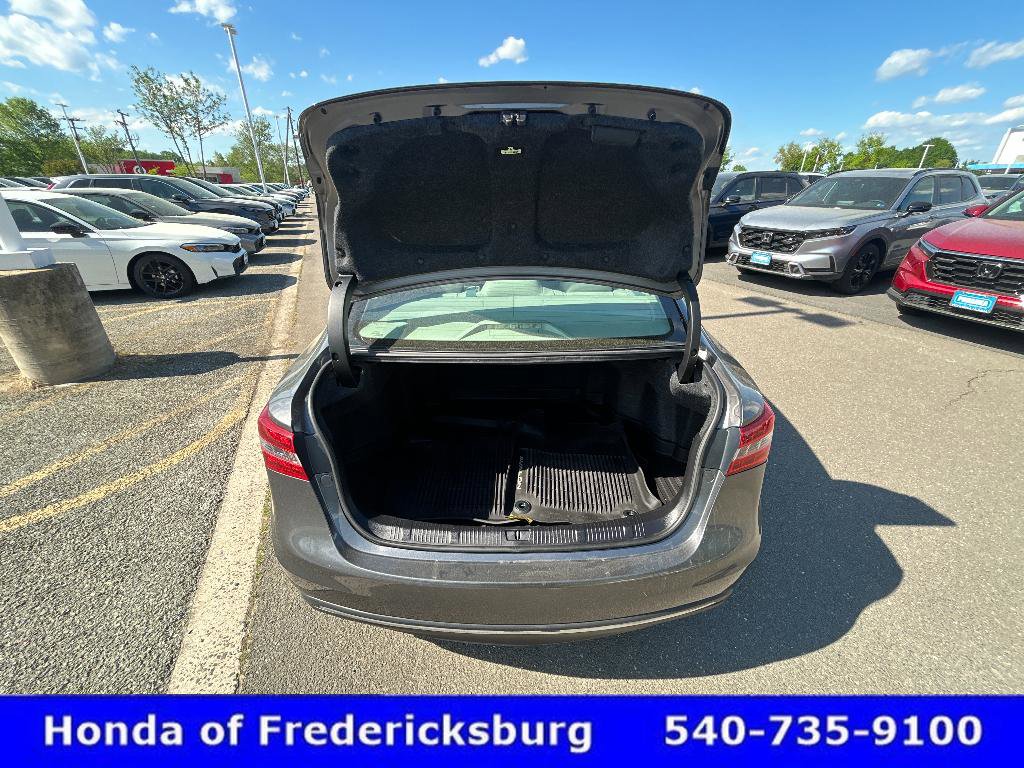 Used 2018 Toyota Avalon XLE Premium w/ All Weather Liner Package image 12