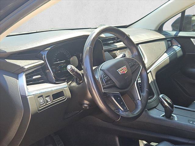 Used 2018 Cadillac XT5 Premium Luxury w/ Driver Assist Package AWD/4WD image 10