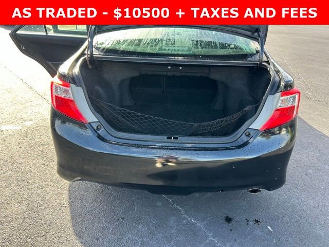 Used 2014 Toyota Camry SE image 16