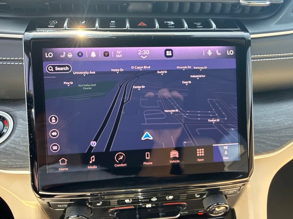 Certified 2024 Jeep Grand Cherokee Limited w/ Luxury Tech Group II RWD image 24