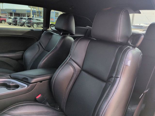Used 2022 Dodge Challenger GT RWD image 16